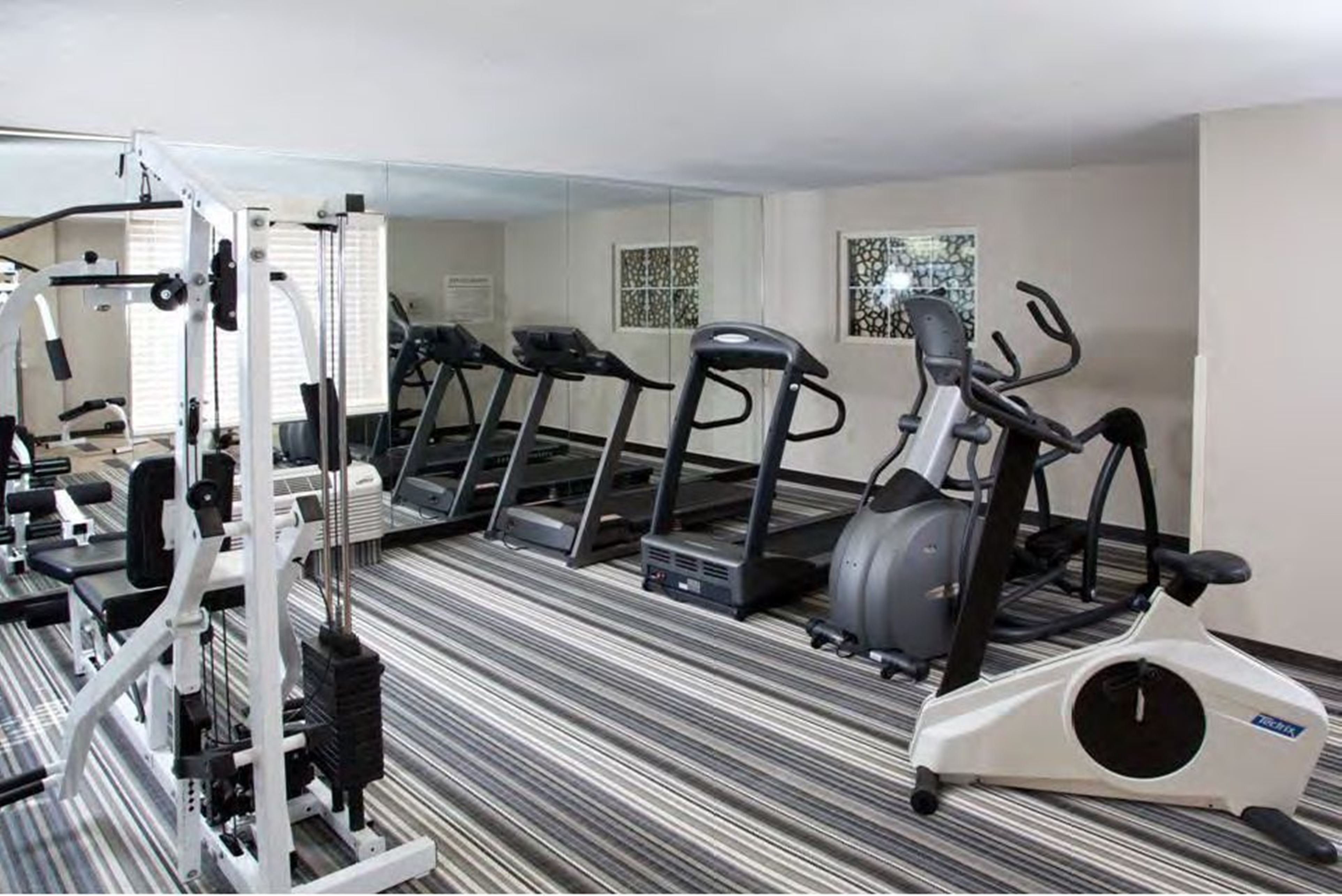 Candlewood Suites Sayre 17/37