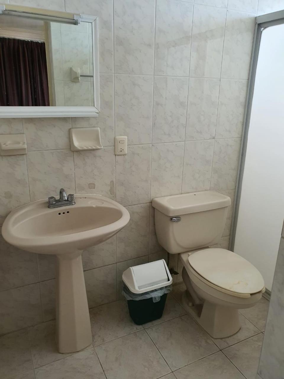Hotel Atlantico 40/44