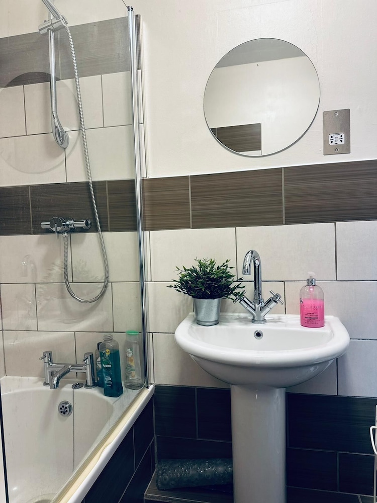 Regent Hotel 44/50