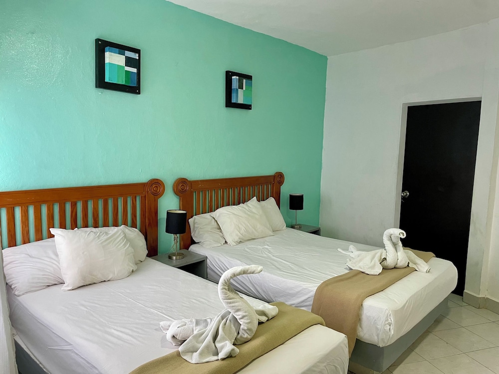 Hotel Chi Ibal Hu Cancun 5/33