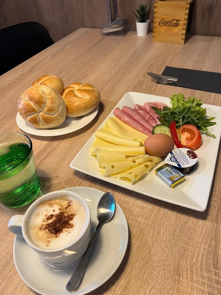 SLEEEP HOTEL Ansfelden 21/27