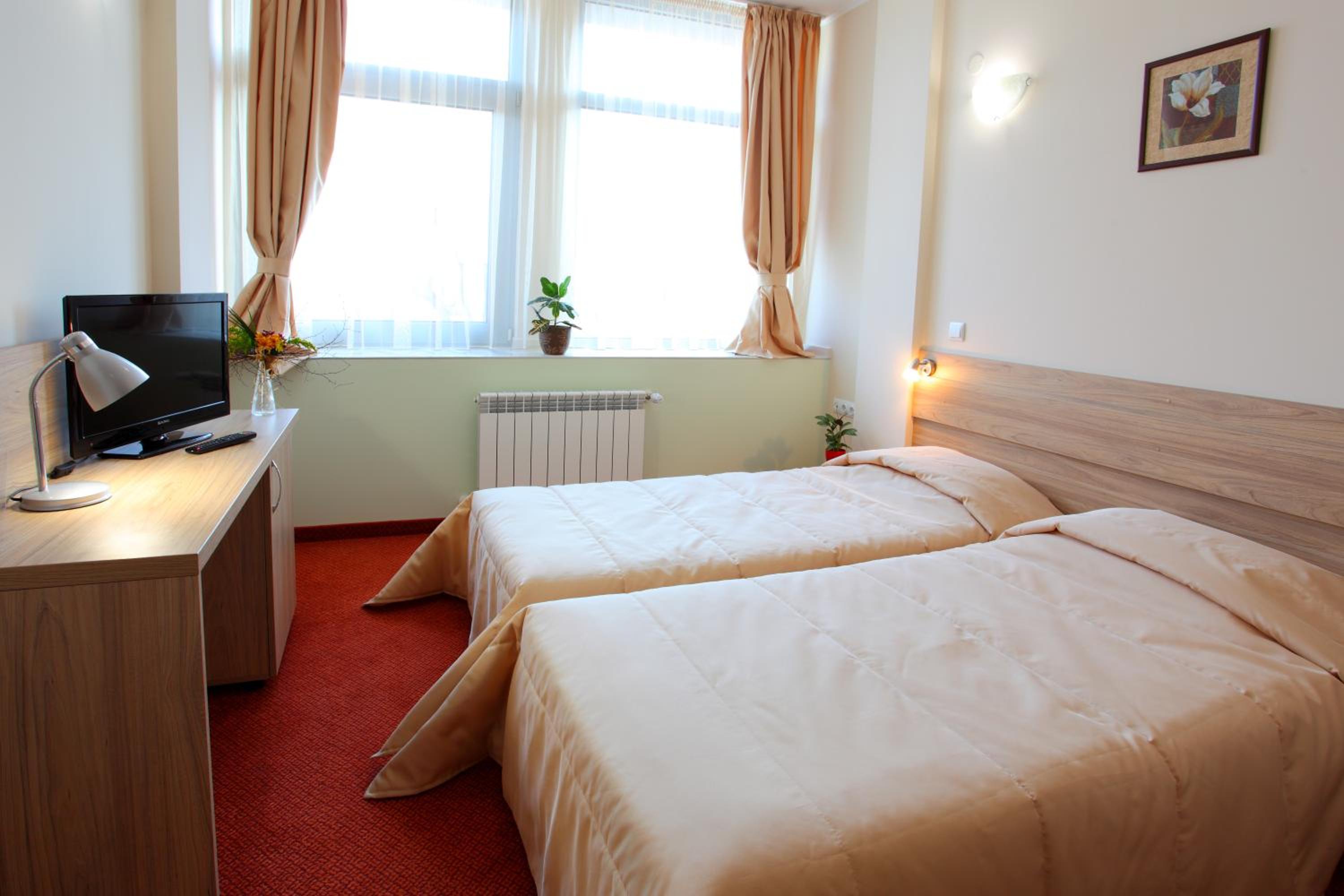 Teodora Palace 14/50
