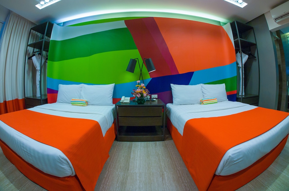 Boracay Uptown 14/43