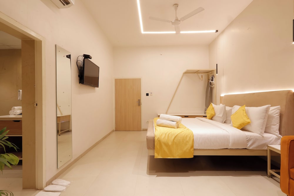 Hotel Varuna 26/46