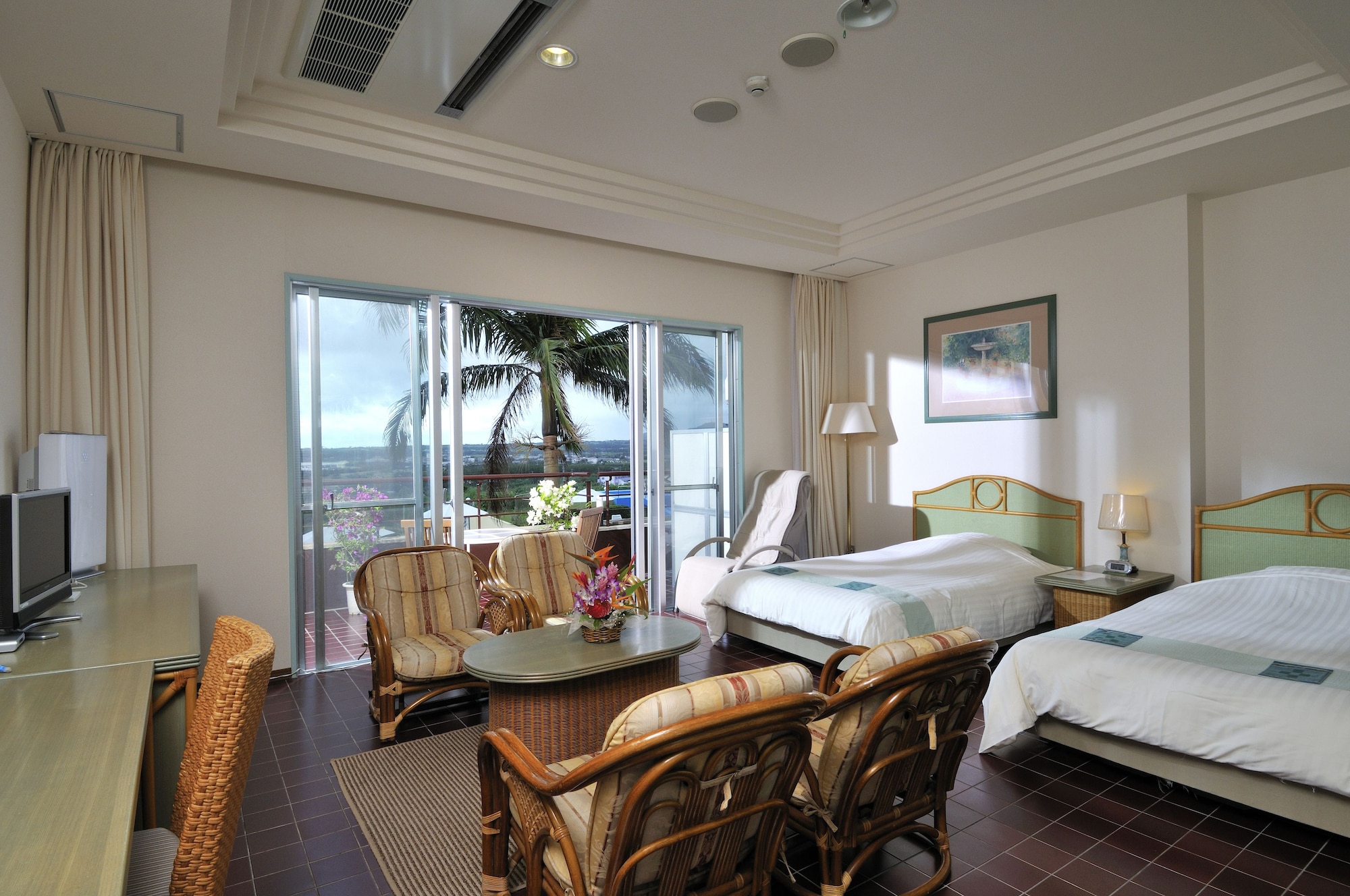 Deluxe, Ocean View