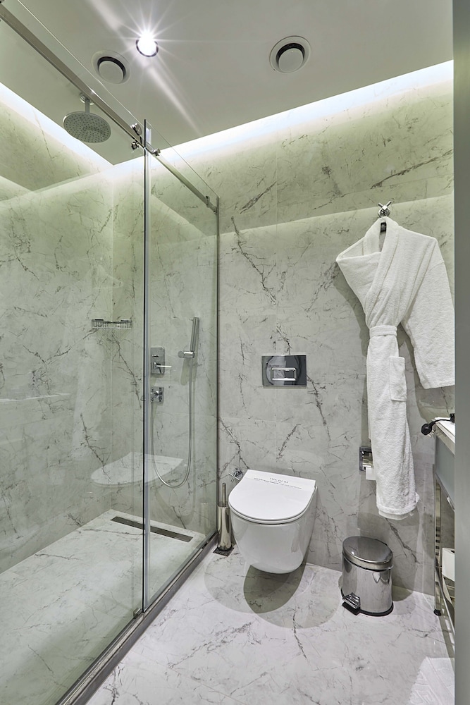 The Hubi Hotel 54/59