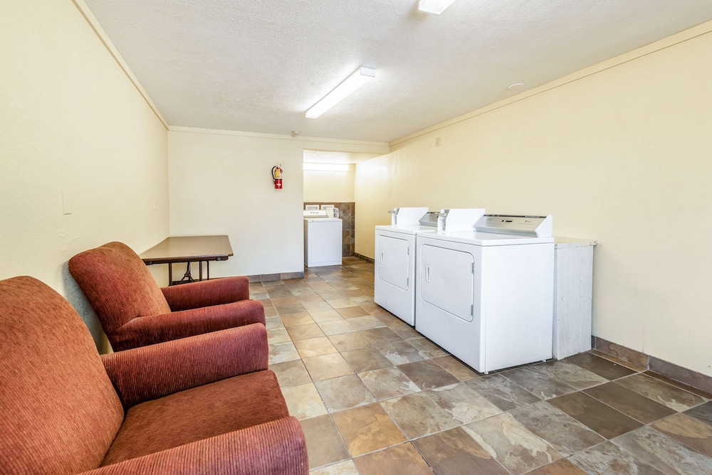 Motel6 Mansfield, OH 11/37