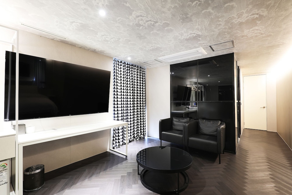 Hotel the Designers Jongno 10/68