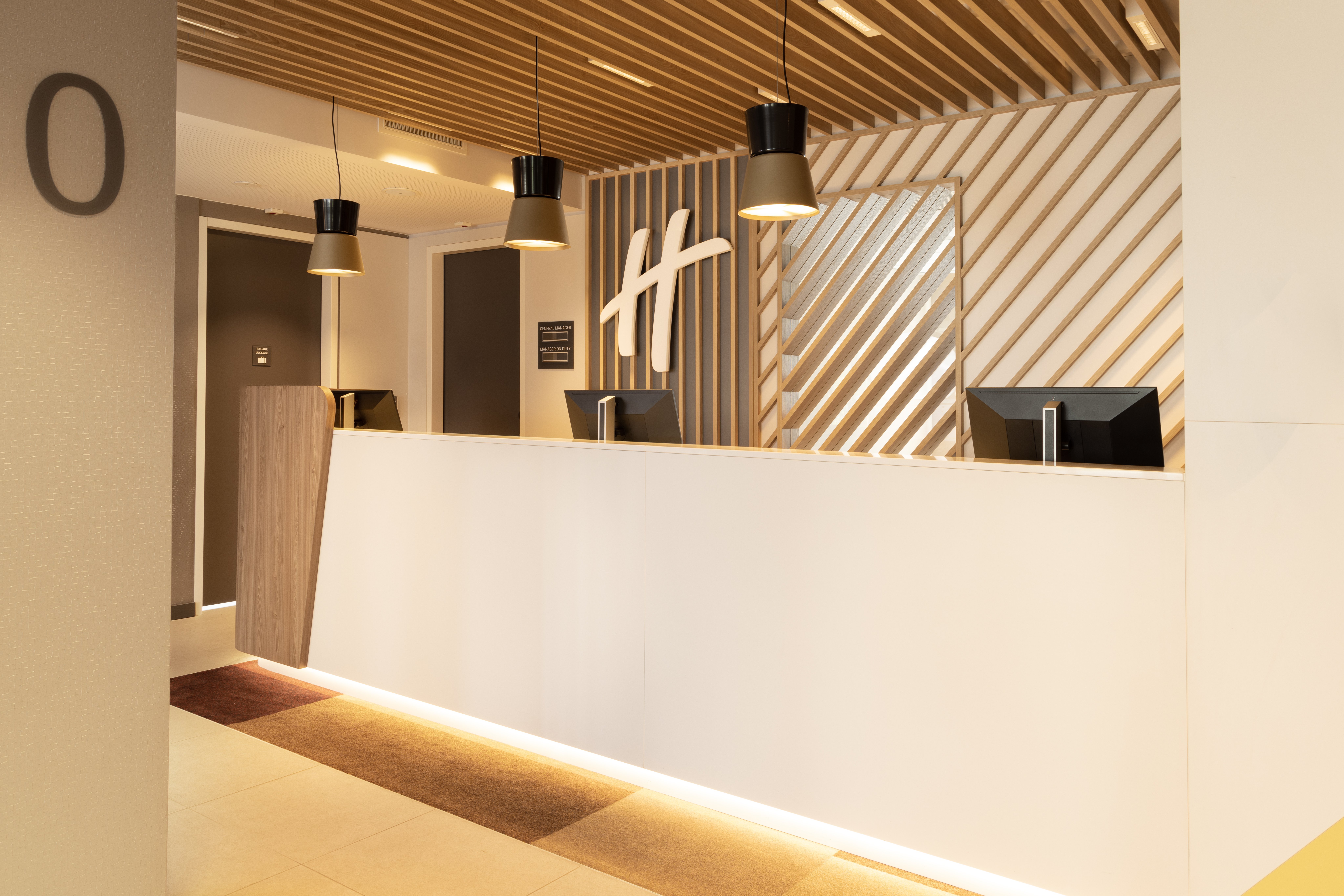 Holiday Inn Eindhoven Airport 9/50