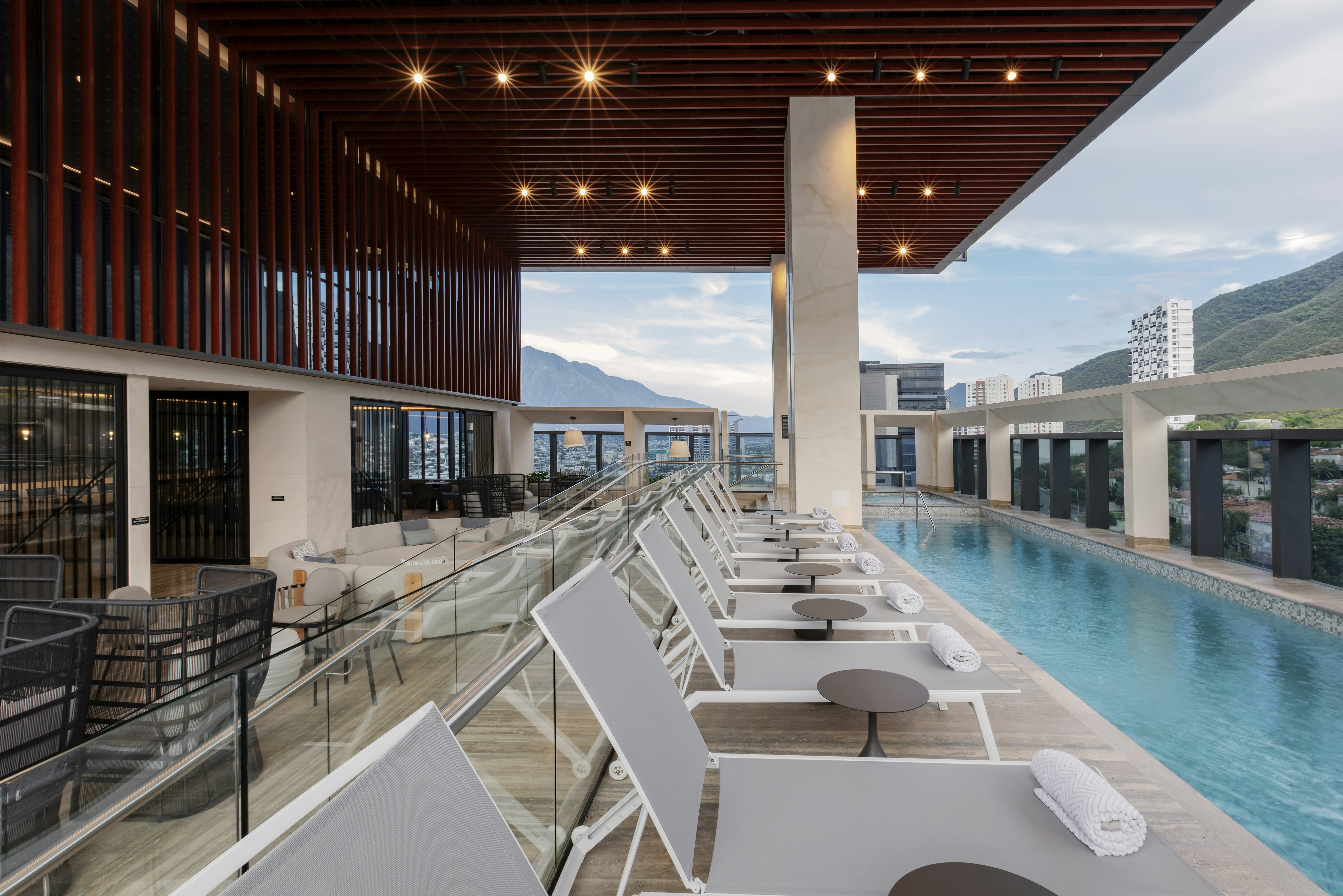 Hilton Monterrey 35/69