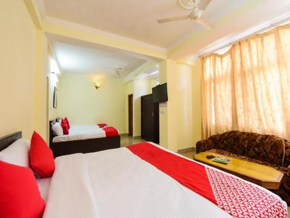 ANAND PALACE HOTEL 19/42