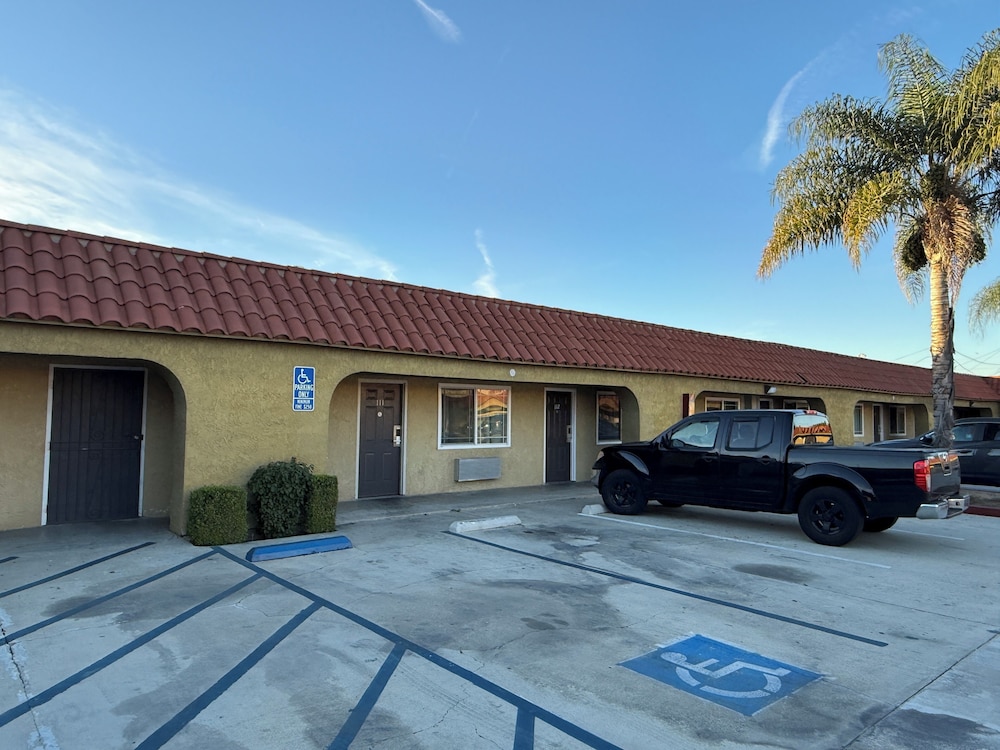 Rocky Inn Motel 23/44
