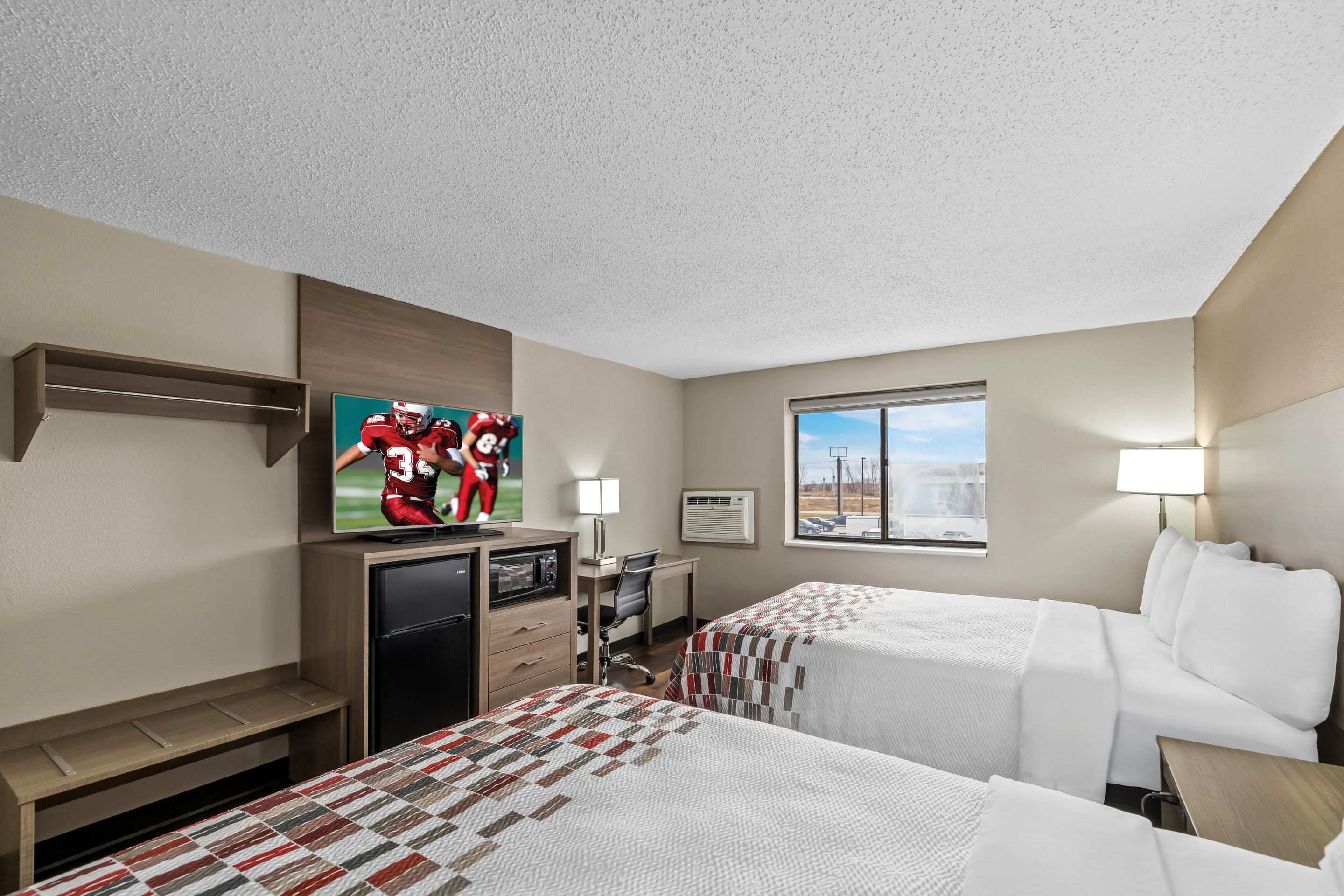 Red Roof Inn Ames 20/35