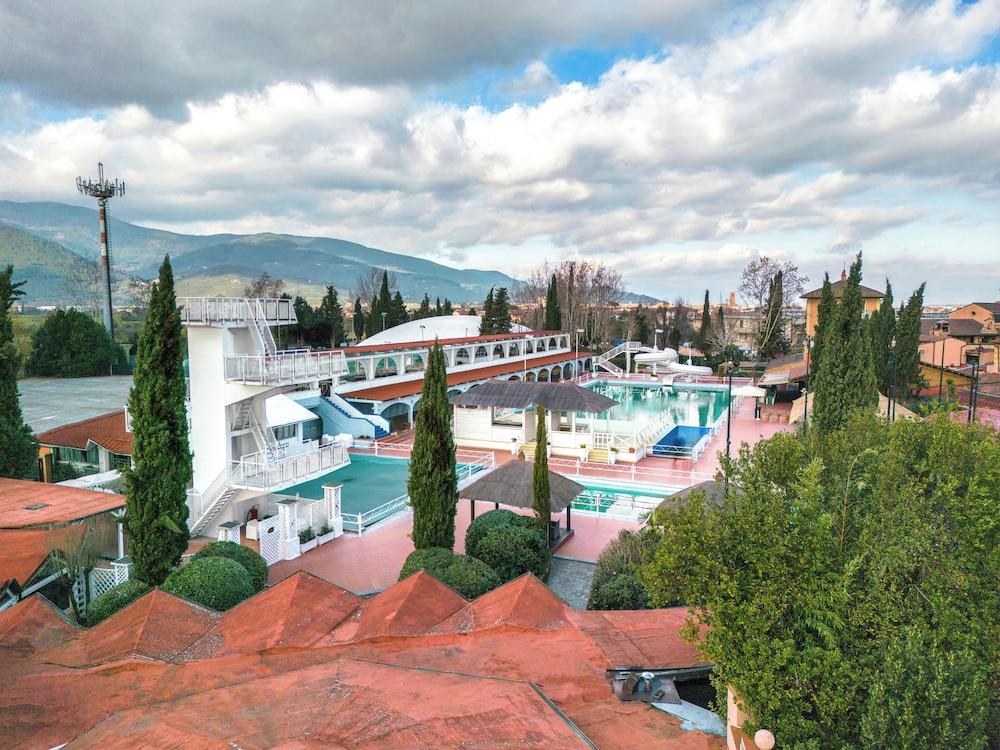 Boccaccio Hotel 62/65