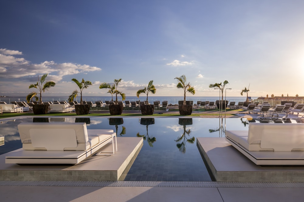 Royal Hideaway Corales Suites 65/77