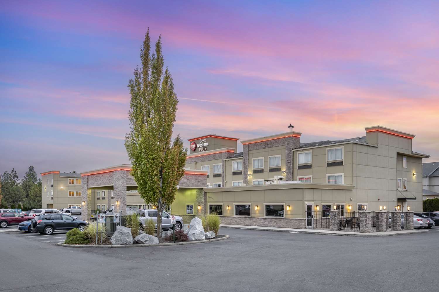 Best Western Plus Peppertree Airport Inn 1/57