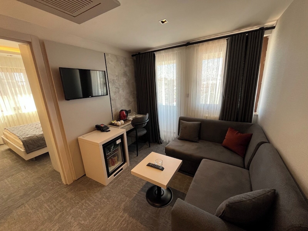 Starton Hotel 30/50