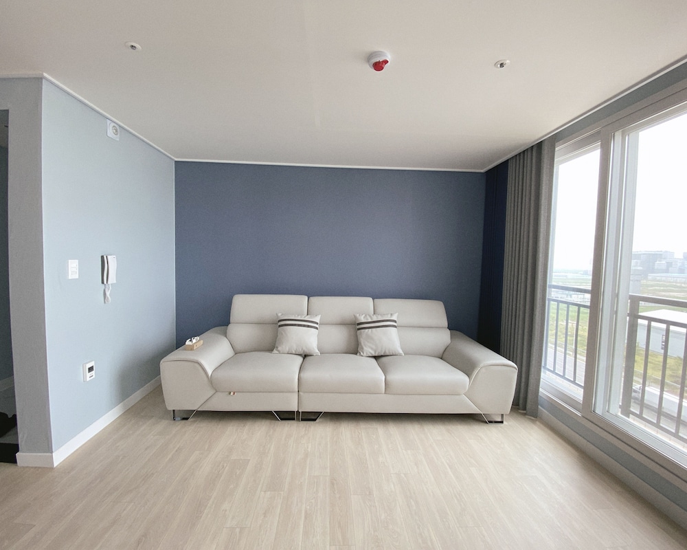 Little Prince Hotel 7/29