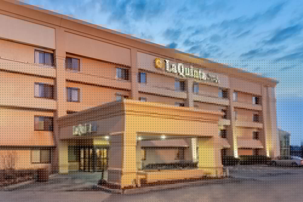 La Quinta Inn & Suites By Wyndham Chicago Gurnee 2/51