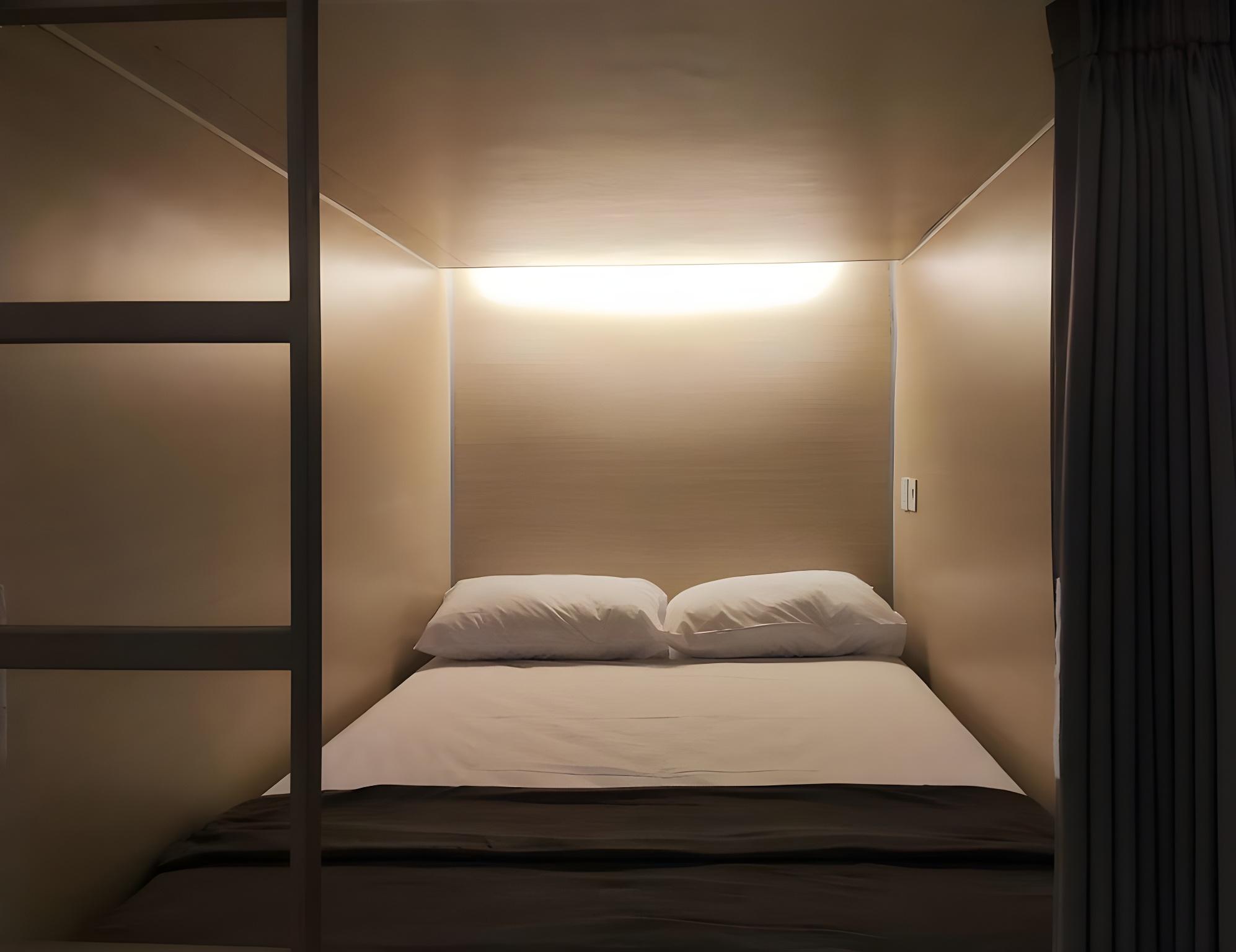 Mixed Dorm, Double Bed