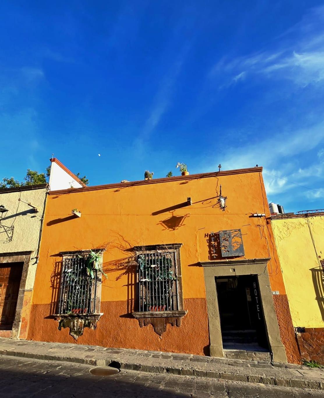 CASA MORENA 3/54