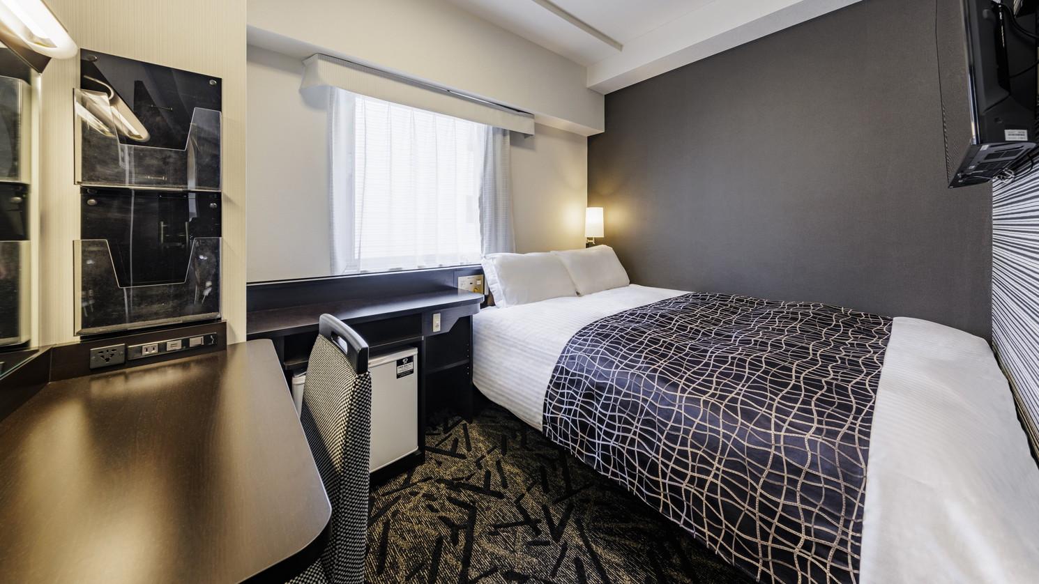 Semi Room, Semi Double Bed