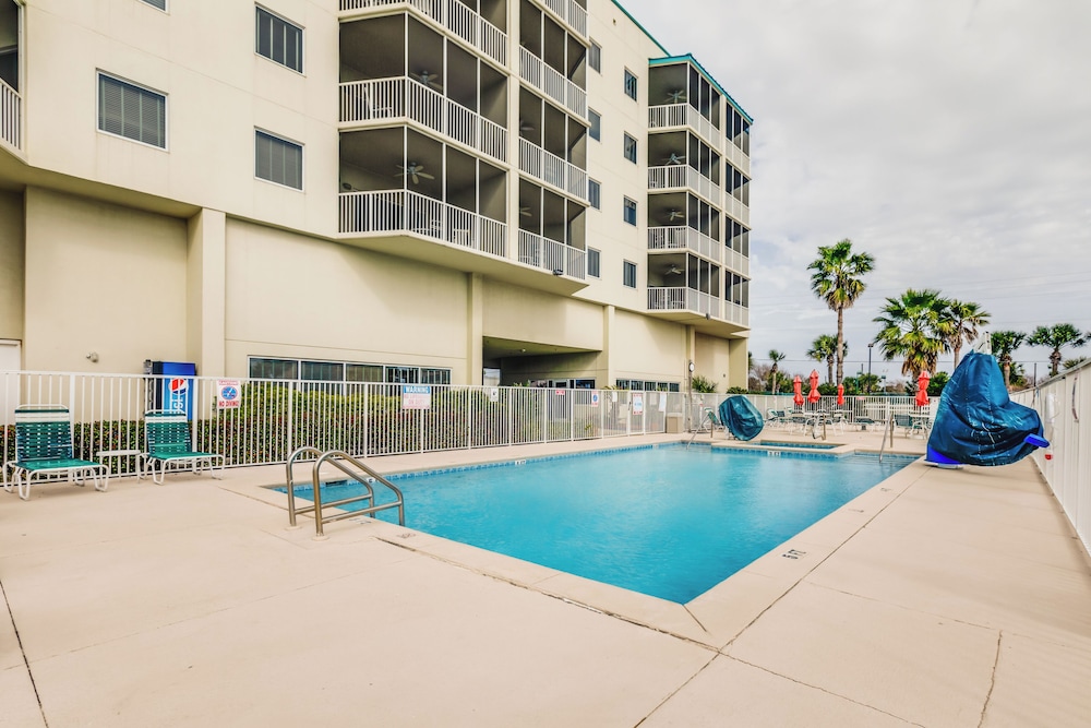 Destin Holiday Beach Resort 7/50
