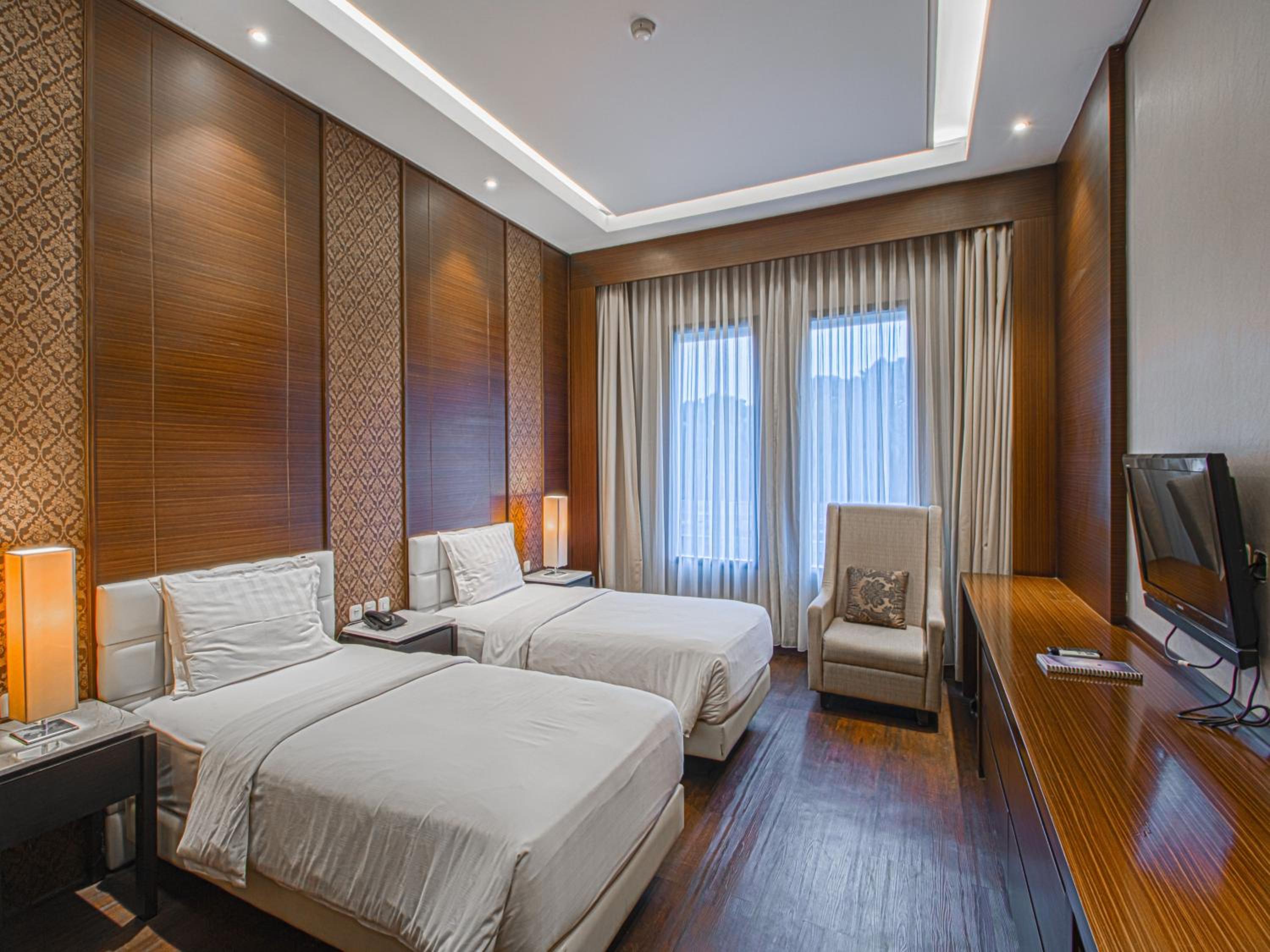 غرفة ديلوكس بسريرين منفصلين، Grand Arjuna Hotel Formerly Sheo Resort Hotel 3/10