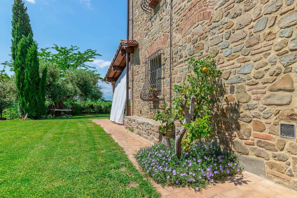 LA CASA MEDIOEVALE 47/50
