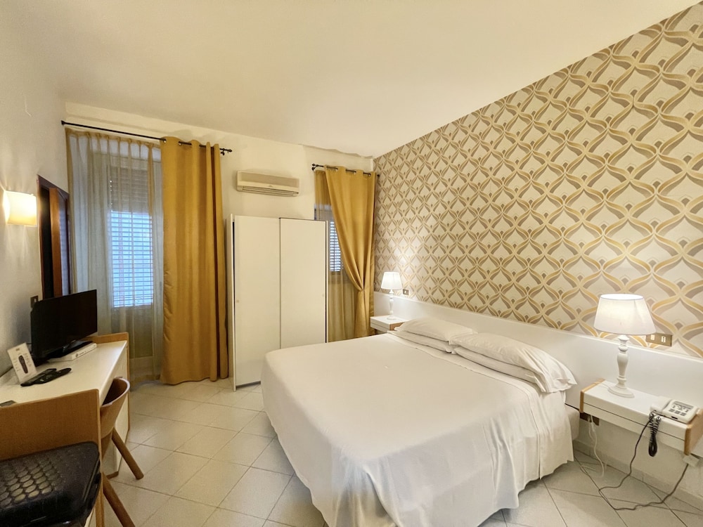 غرفة كلاسيكية بسرير مزدوج أو سريرين منفصلين، Hotel Posta 5/8