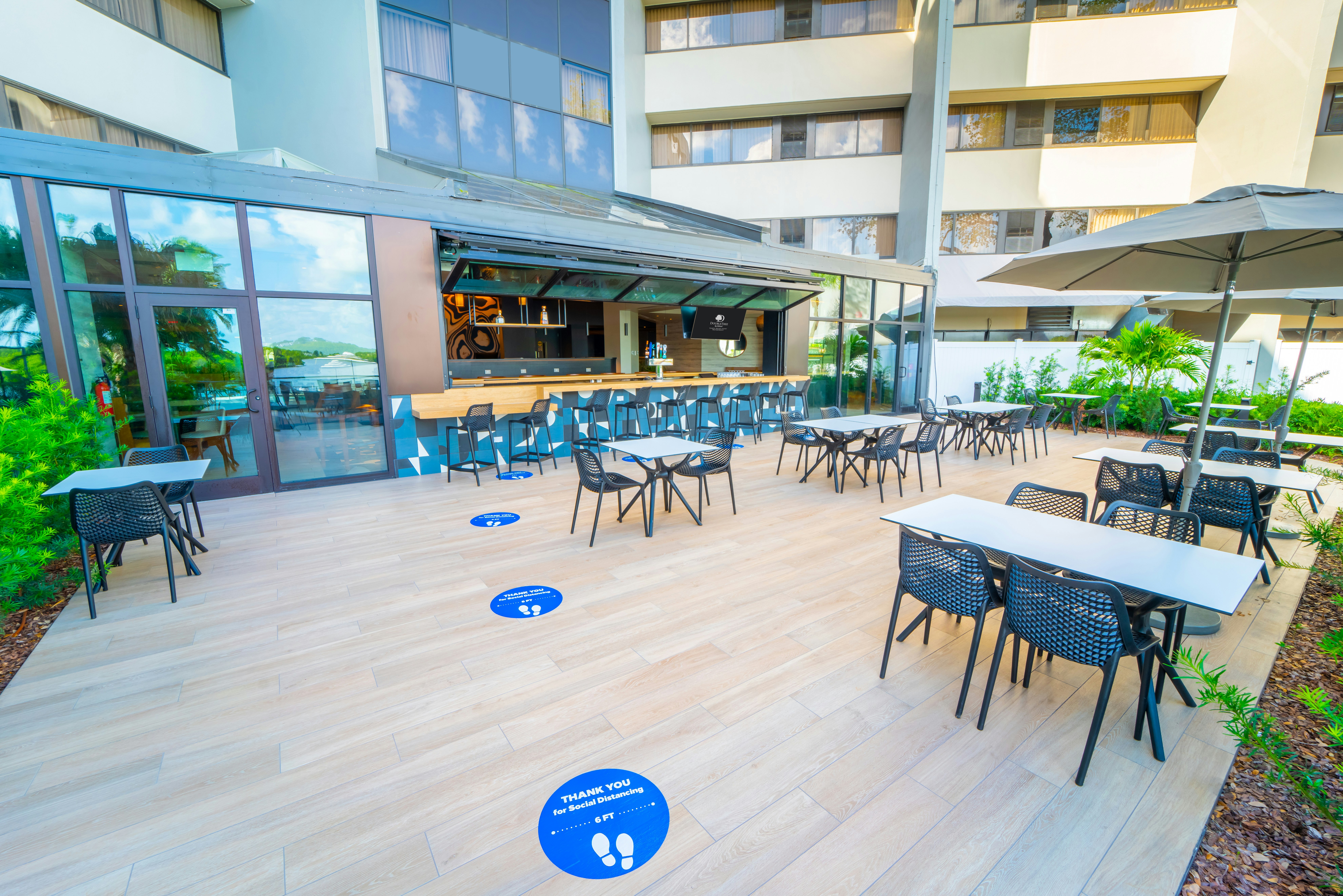 Doubletree By Hilton Tampa Rocky Point Waterfront 74/80