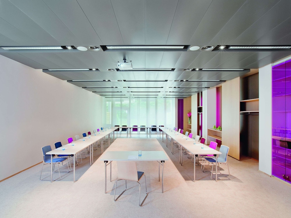Movenpick Zurich Regensdorf 57/66