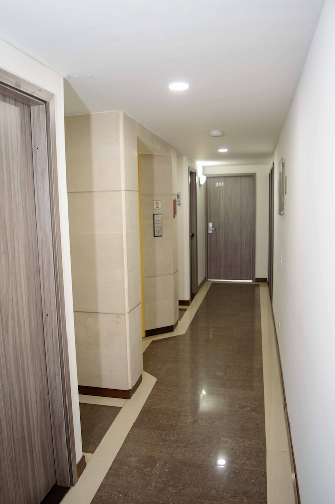 Confort 80 Zona Rosa Hotel 39/70