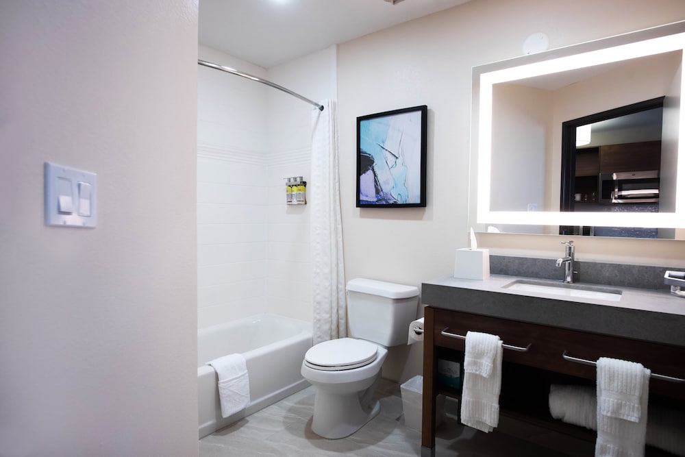 Candlewood Suites Lake Charles-Sulphur 11/30