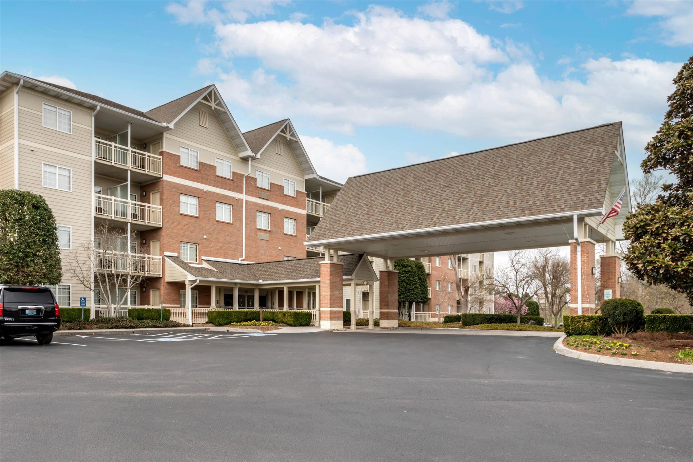 LeConte Hotel & Convention Center, an Ascend Collection Hotel 32/35