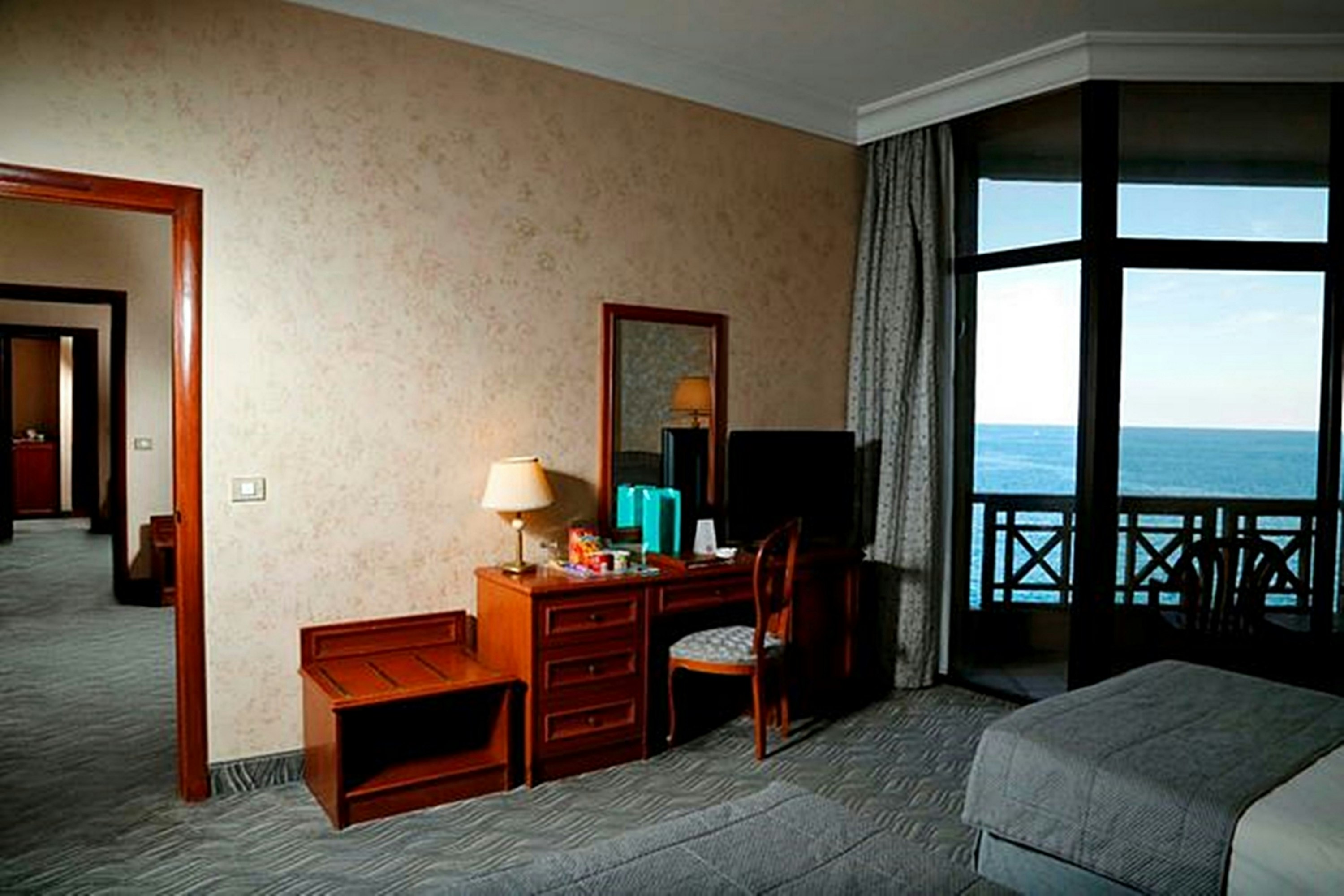 Bayview Hotel, Beirut 17/27