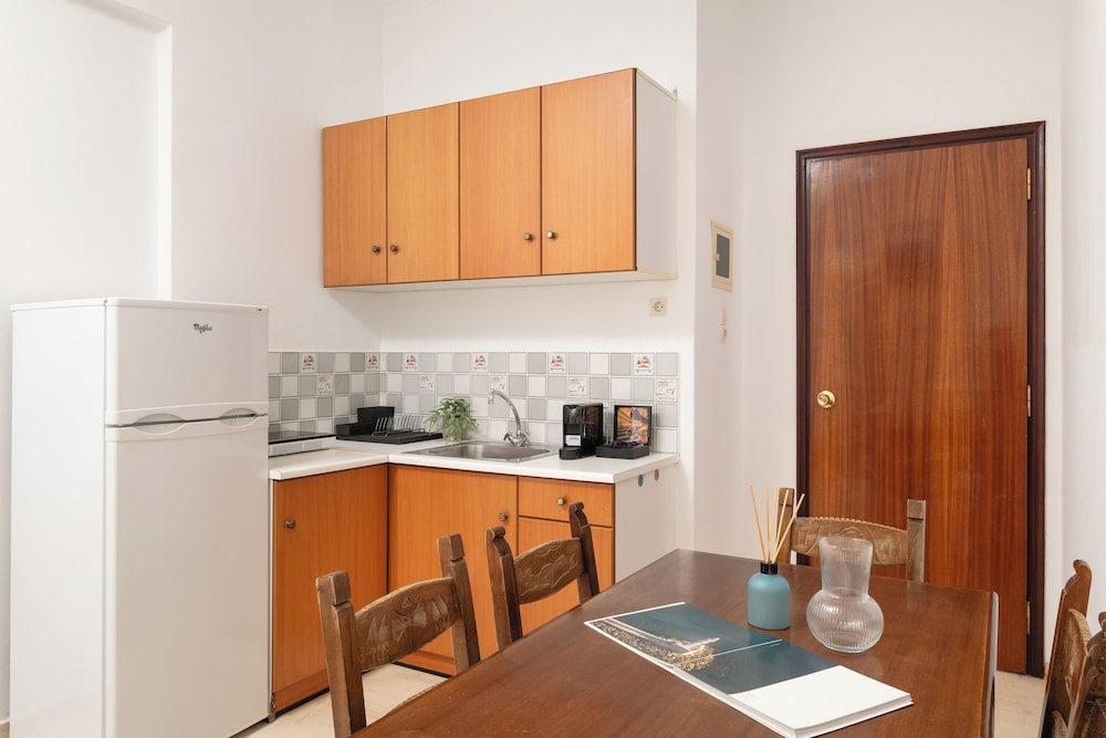 Thelesi Apartments 39/50