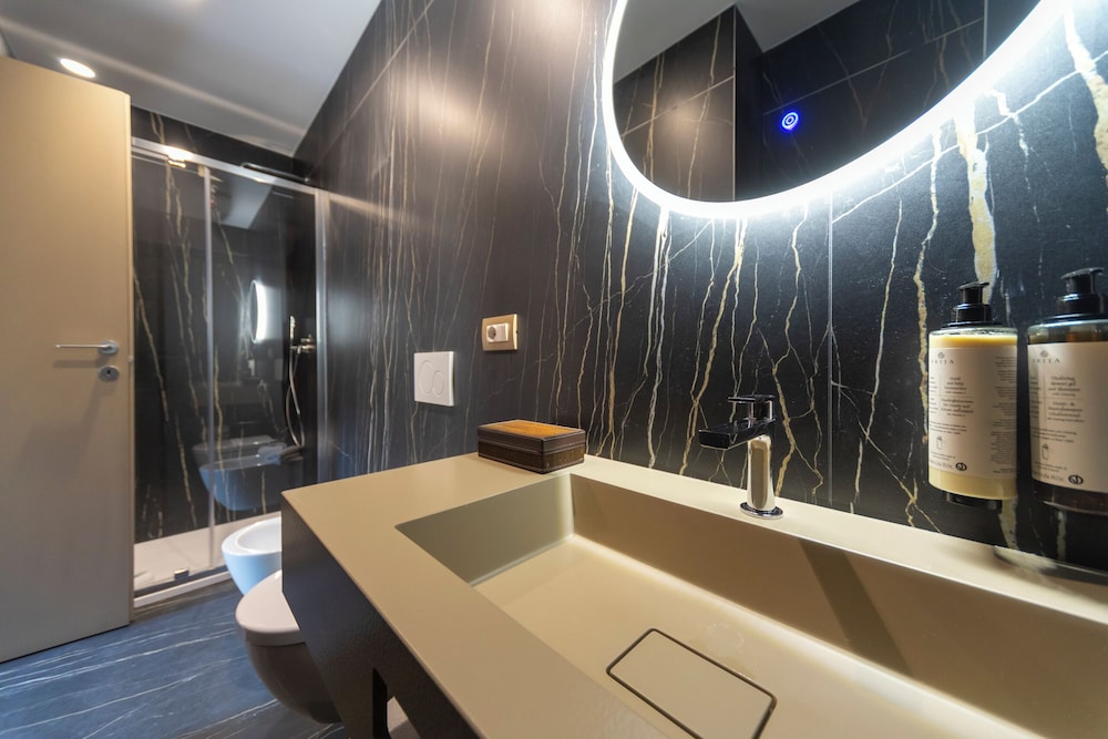 San Carlo Suite 69/71