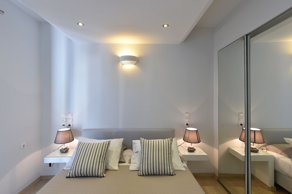 Alexandros Studios And Apartments 30/76