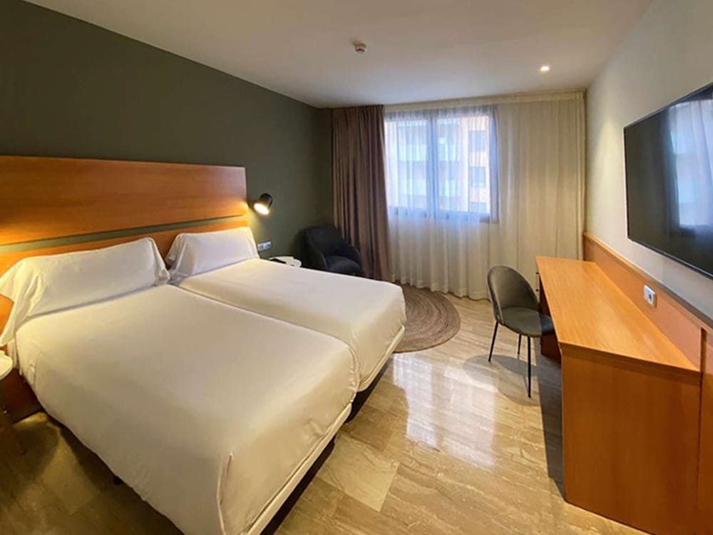 Sb Express Tarragona Hotel 17/61