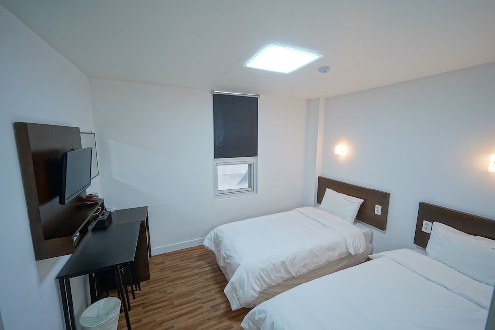 EKONOMY HOTEL HAEUNDAE 30/66