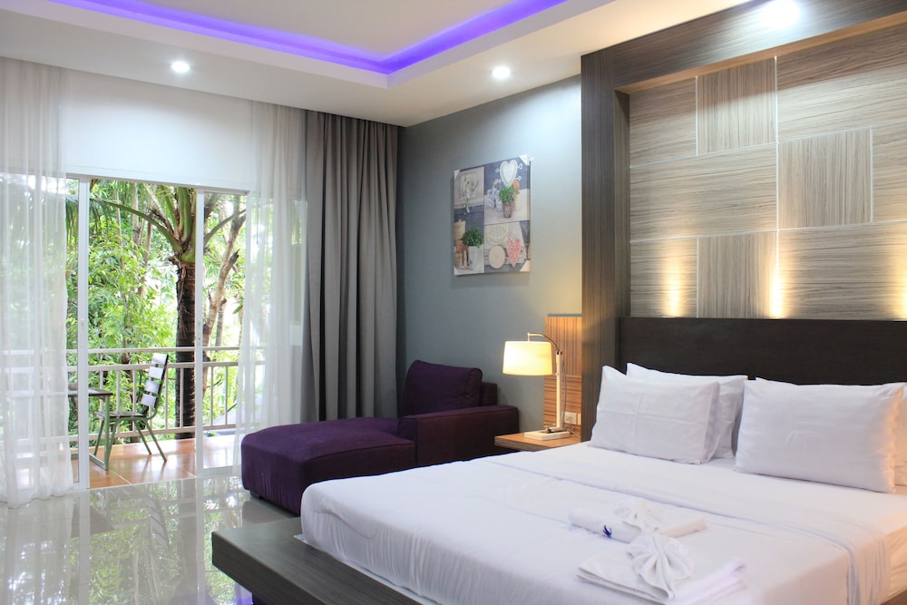 ROOM, GARDEN VIEW