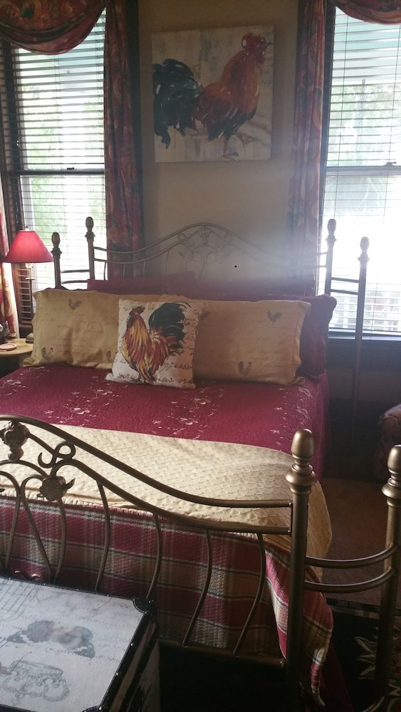 Fig Tree Manor 13/45