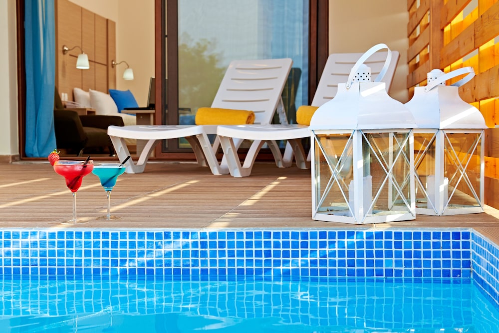 Alia Palace - Adults Only 23/50