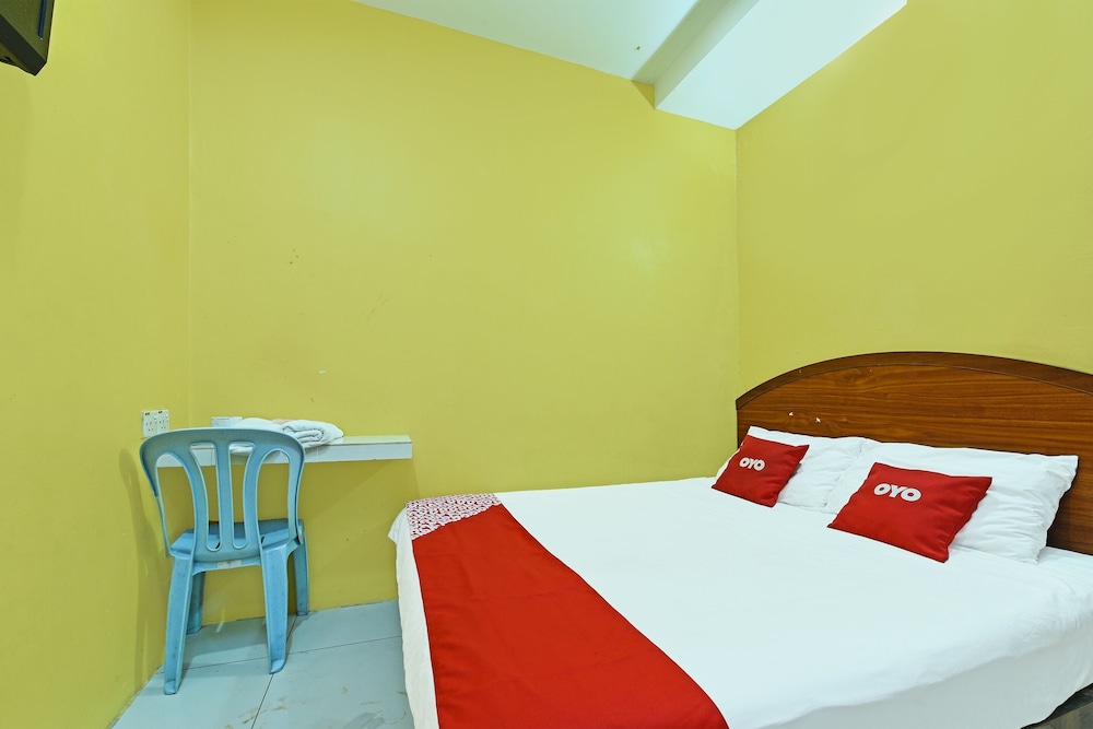 OYO 89656 Melati Hotel Nilai 18/28