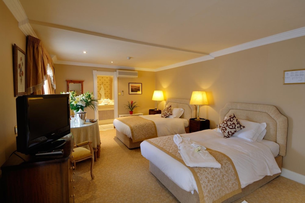 Killarney Royal Hotel 10/58