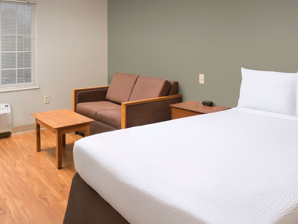 Studio 6 Extended Stay Wichita South KS 13/51