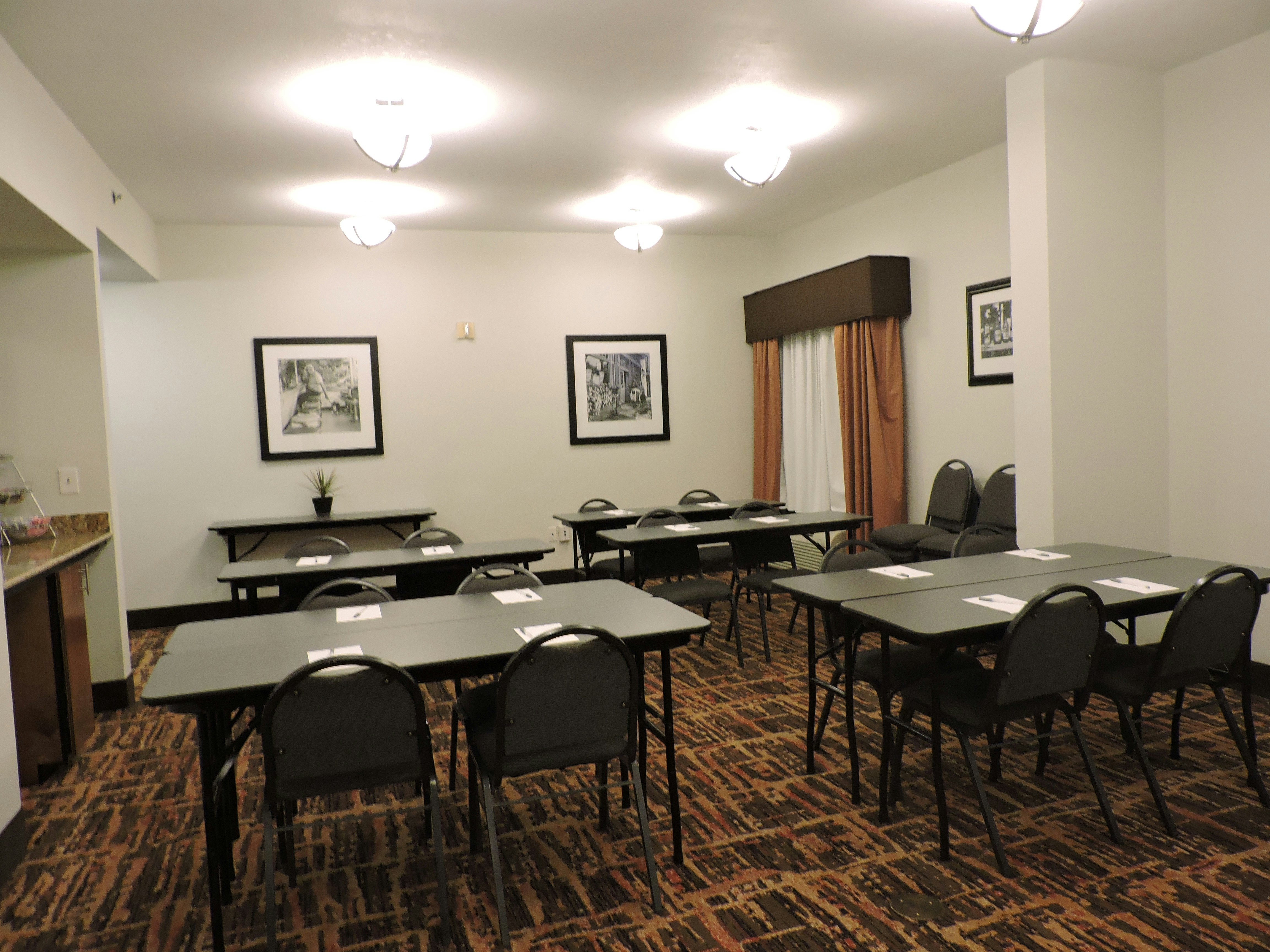 Hampton Inn Lafayette LA 26/34