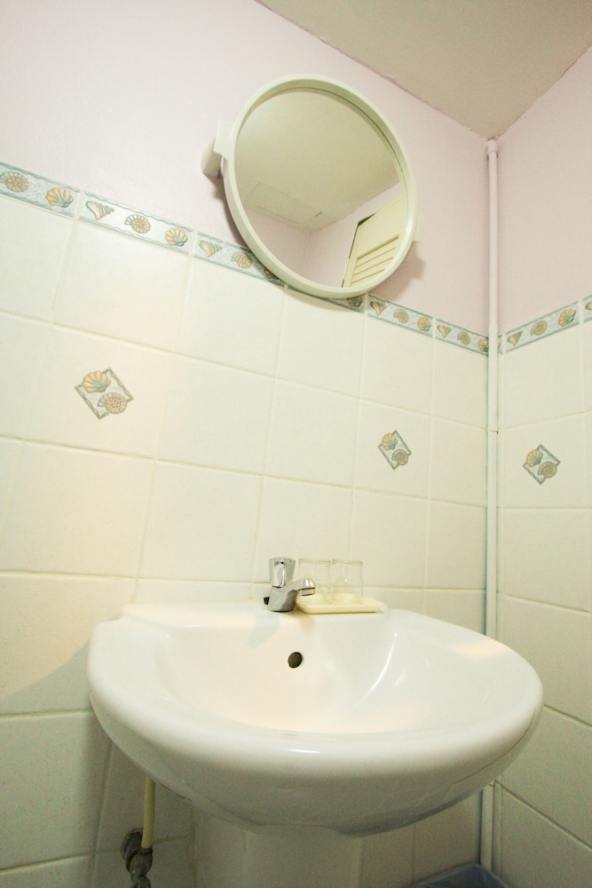Chaba Chalet Hotel 14/32