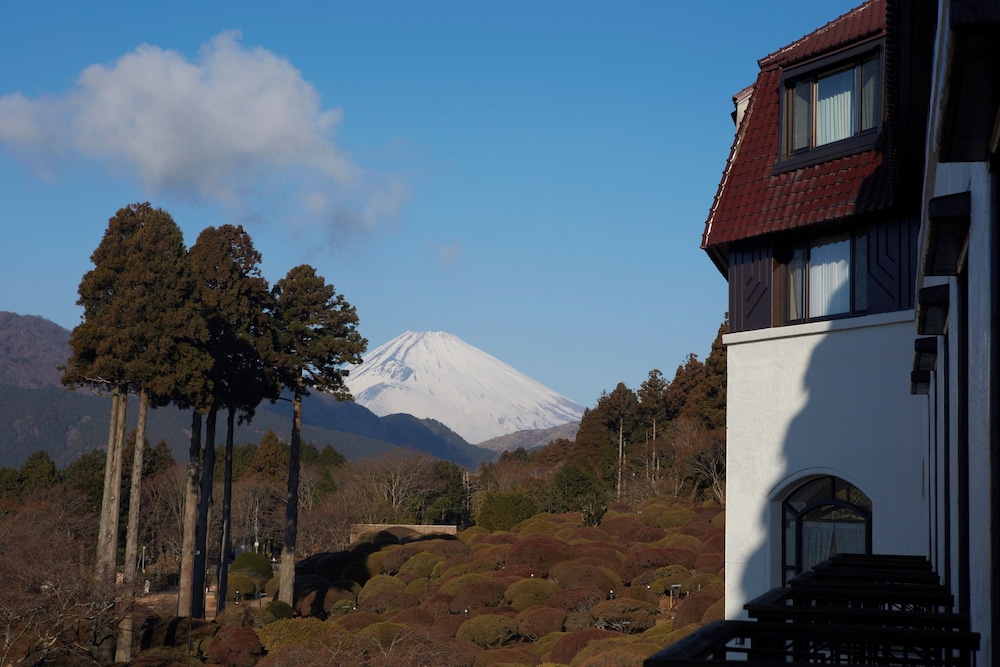 Hotel de Yama, Hakone Lakeside 60/66